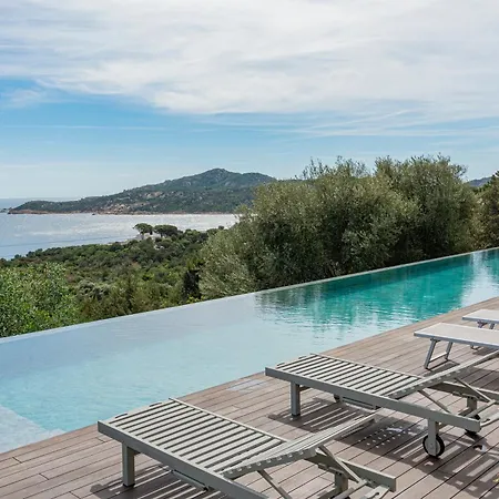 Luxury A Pantogia Con Piscina A Sfioro Villa Porto Cervo
