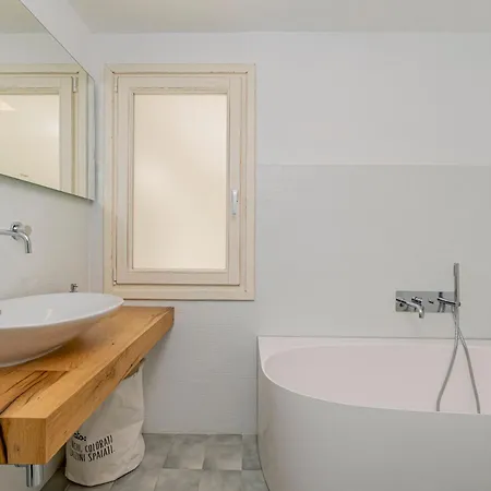 Villa Luxury A Pantogia Con Piscina A Sfioro