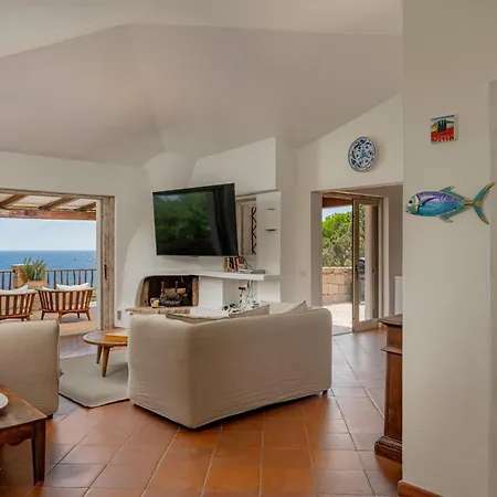 Luxury A Pantogia Con Piscina A Sfioro