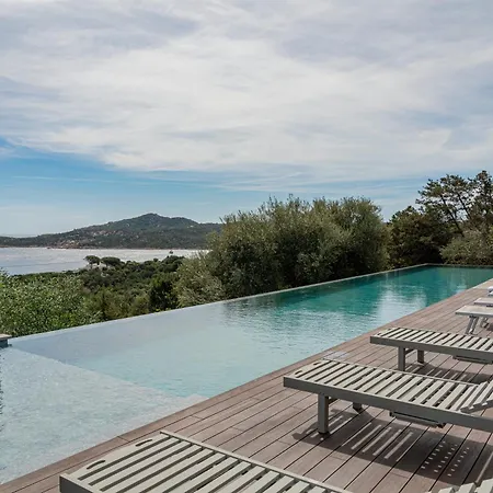 Βίλα Luxury A Pantogia Con Piscina A Sfioro