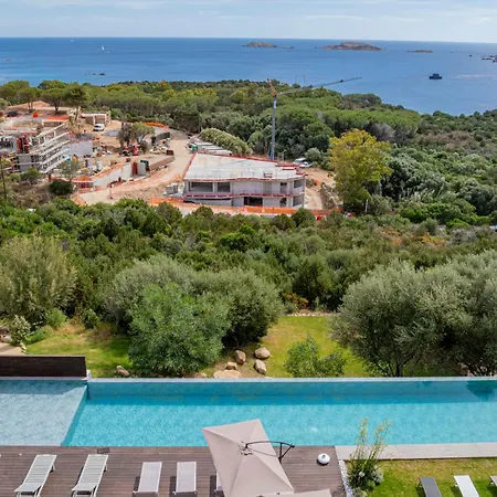 Luxury A Pantogia Con Piscina A Sfioro Villa *