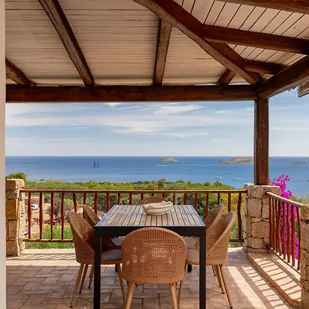 Luxury A Pantogia Con Piscina A Sfioro